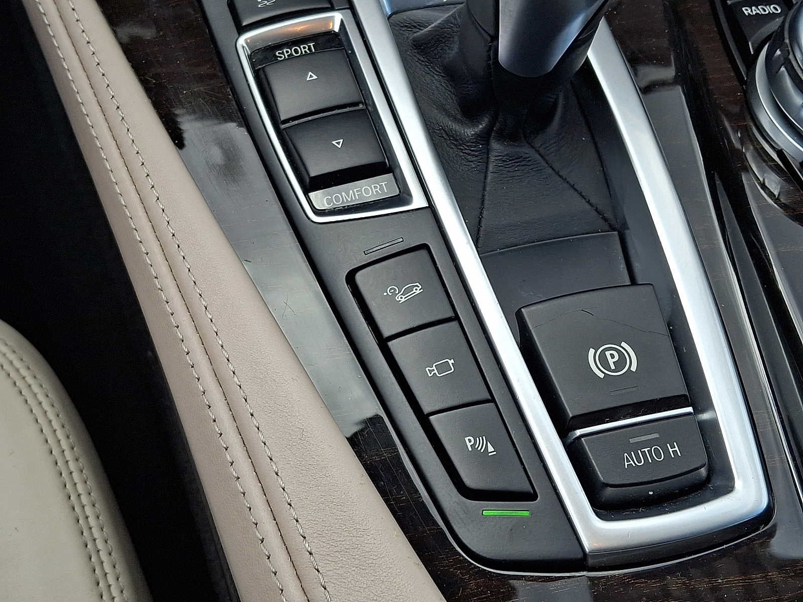 2016 BMW 5 Series 4dr Sdn 528i xDrive AWD