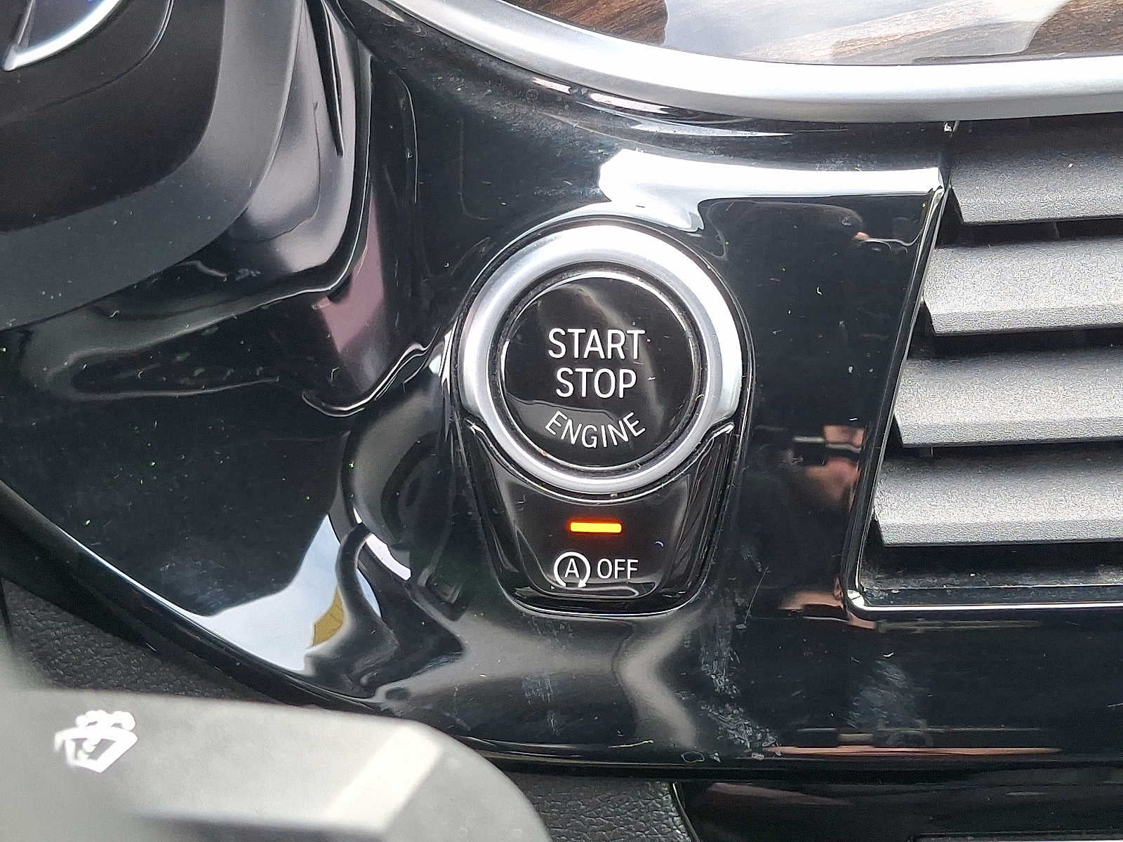 2018 BMW 5 Series 530i xDrive Sedan