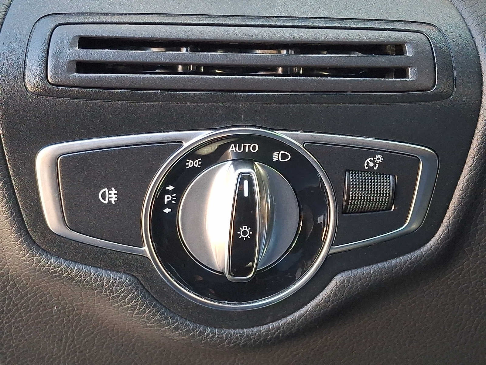 2016 Mercedes-Benz GLC 4MATIC® 4dr GLC 300