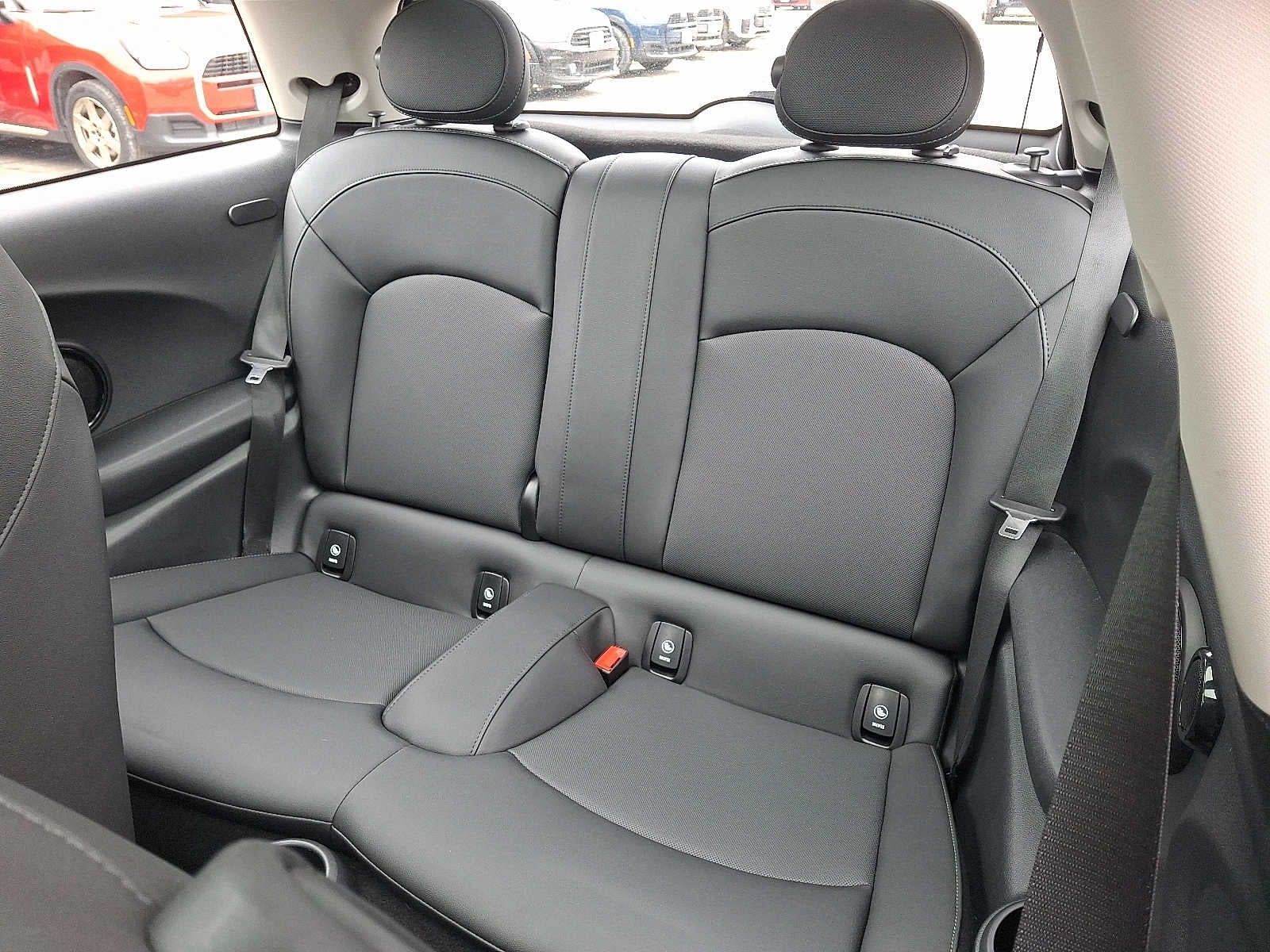 2024 MINI HARDTOP 2 DOOR Cooper SE FWD