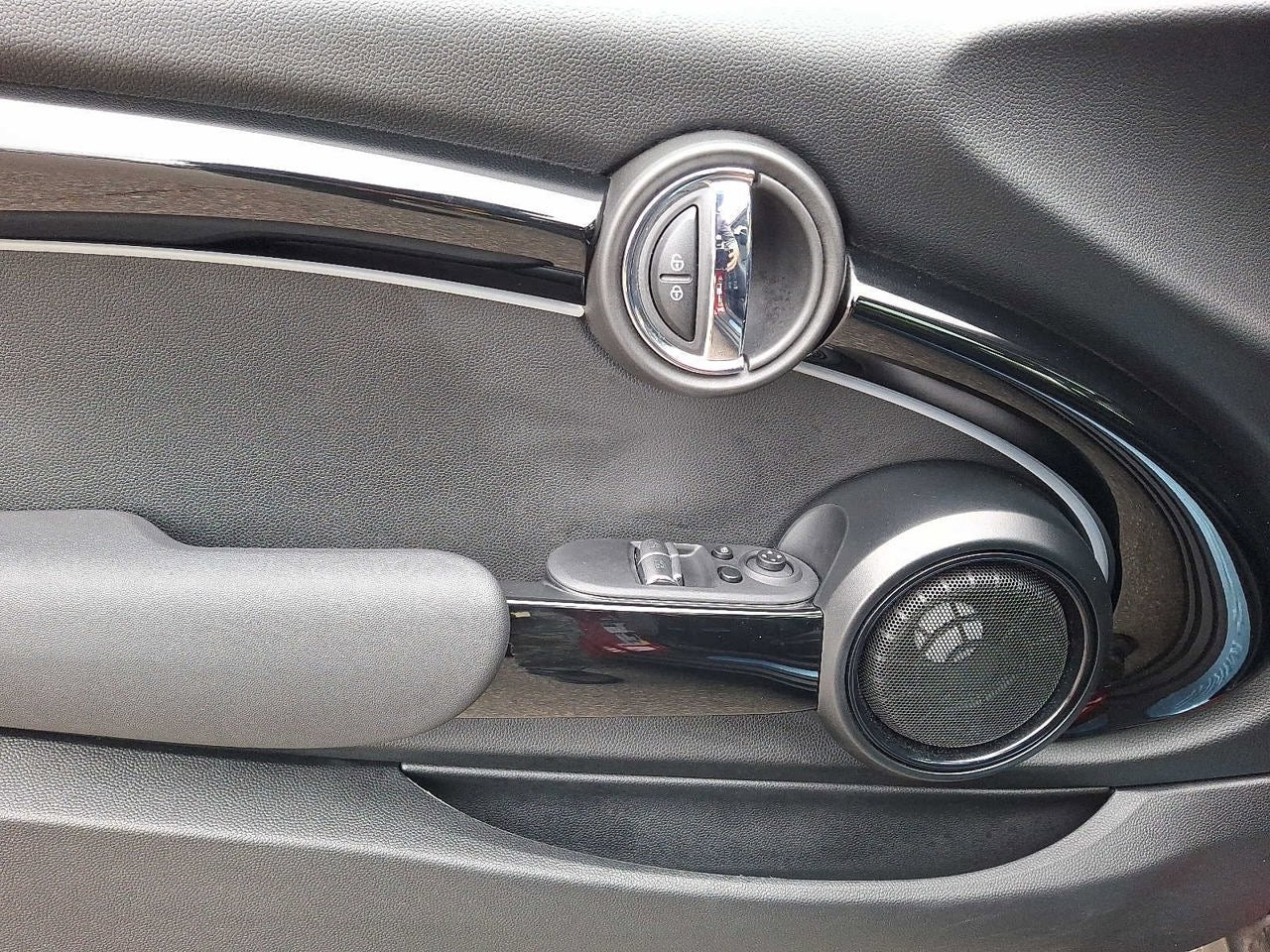 2024 MINI HARDTOP 2 DOOR Cooper SE FWD