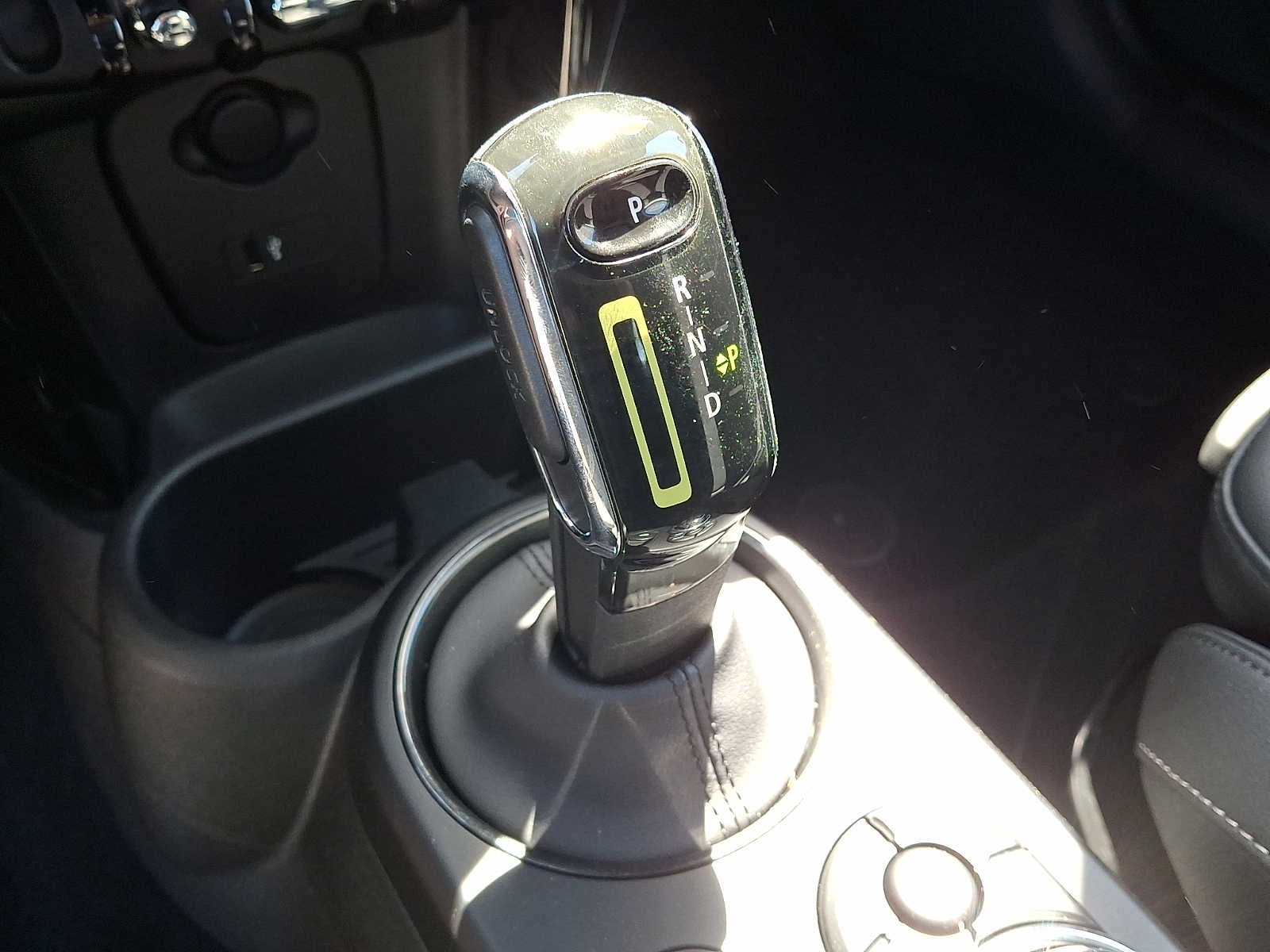 2024 MINI HARDTOP 2 DOOR Cooper SE FWD