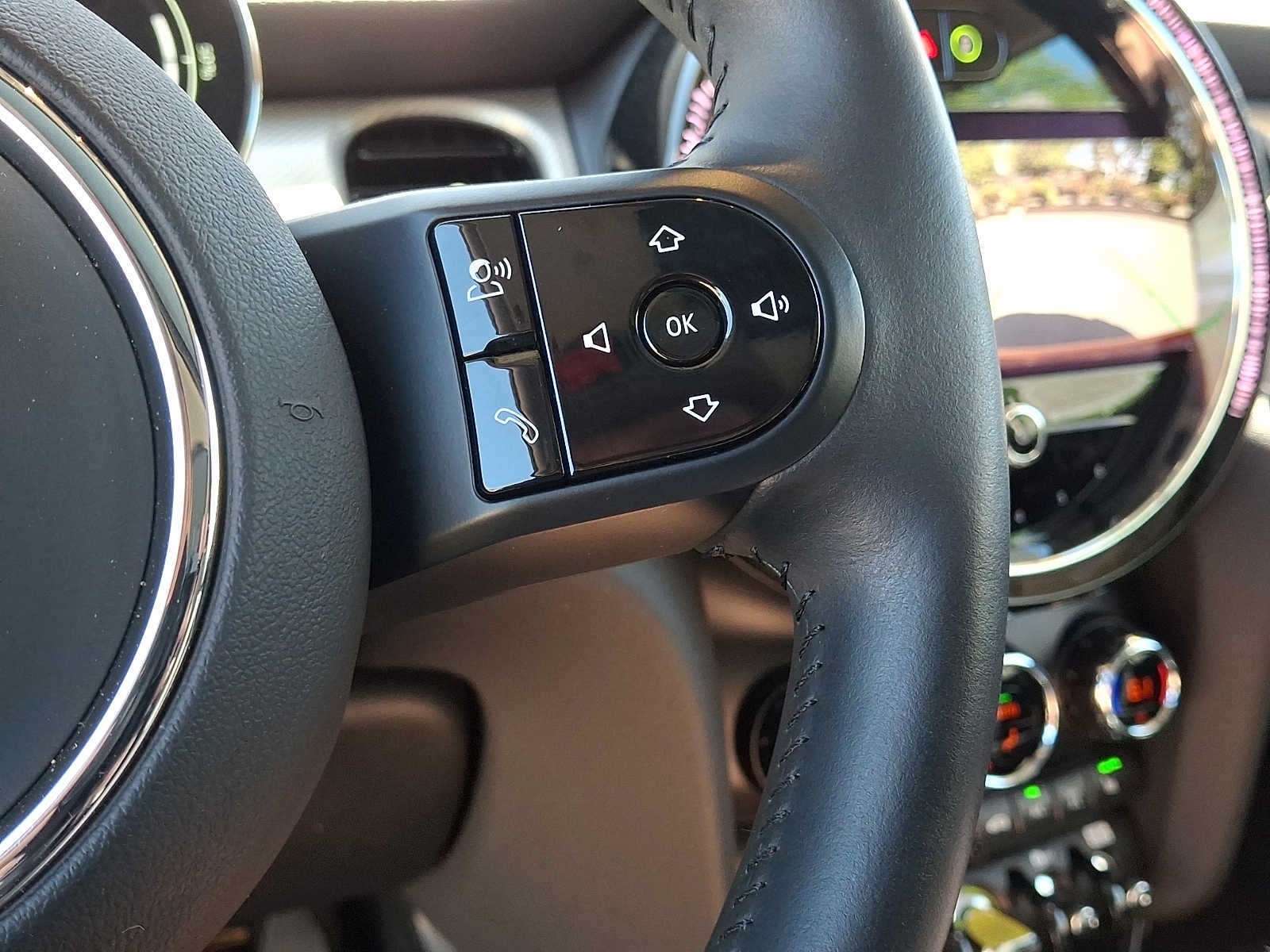 2024 MINI HARDTOP 2 DOOR Cooper SE FWD