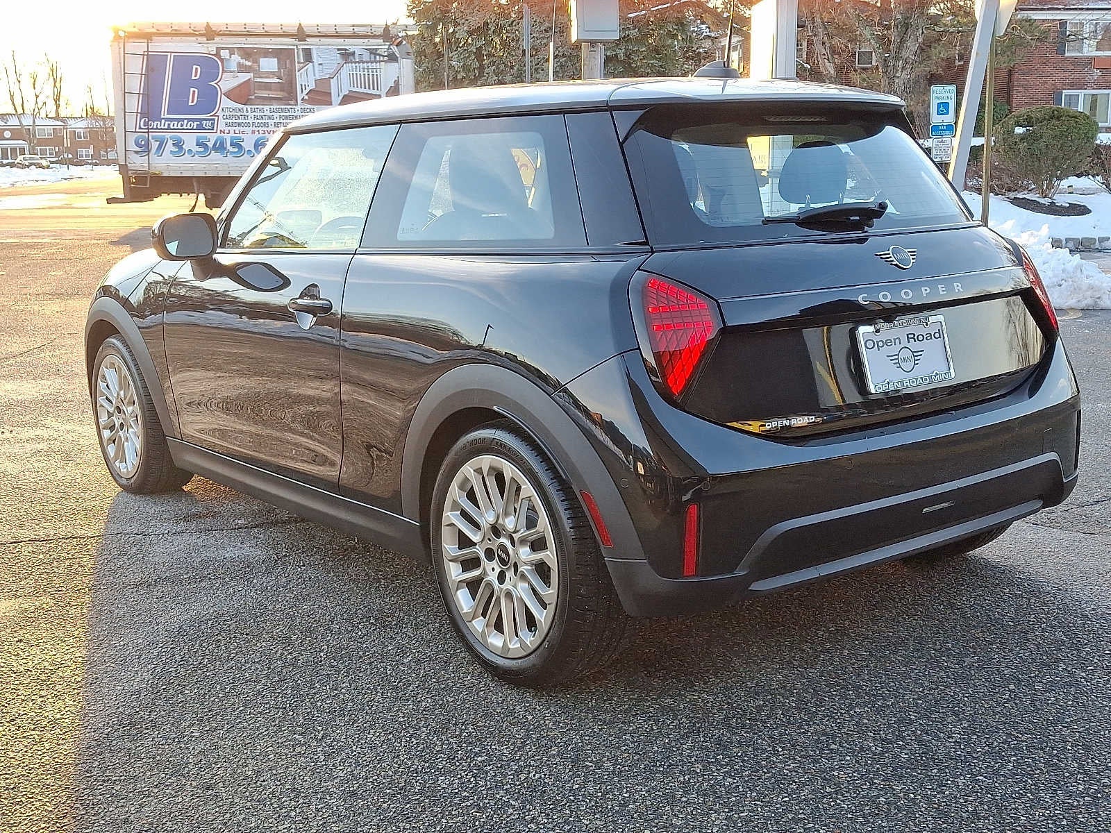 2025 MINI HARDTOP 2 DOOR Cooper FWD