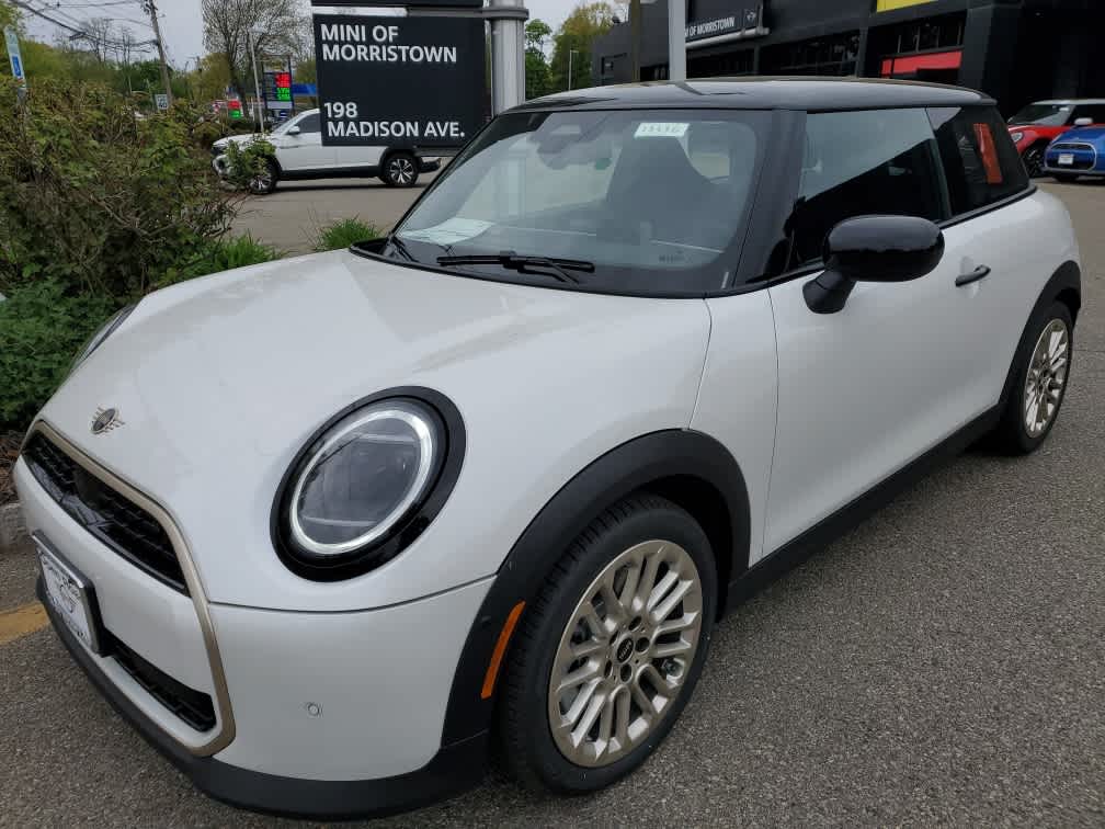 2026 MINI HARDTOP 2 DOOR Cooper FWD