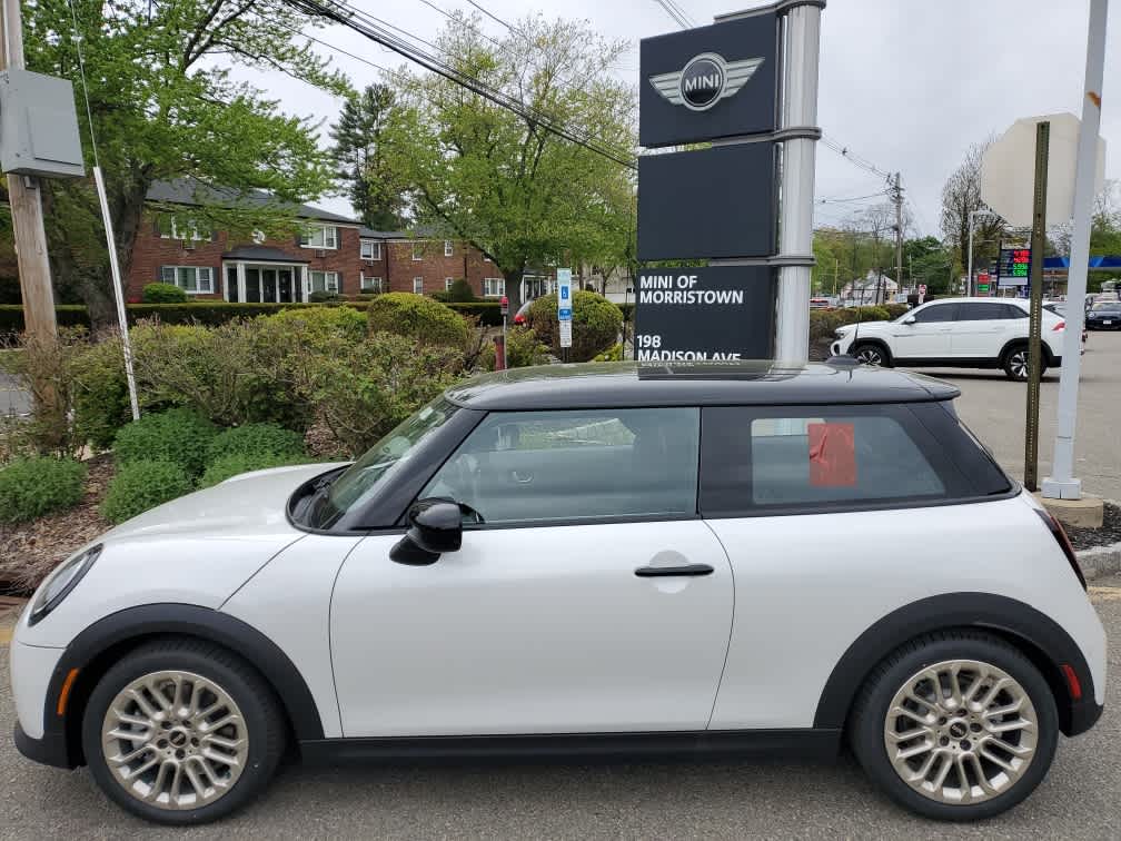 2026 MINI HARDTOP 2 DOOR Cooper FWD