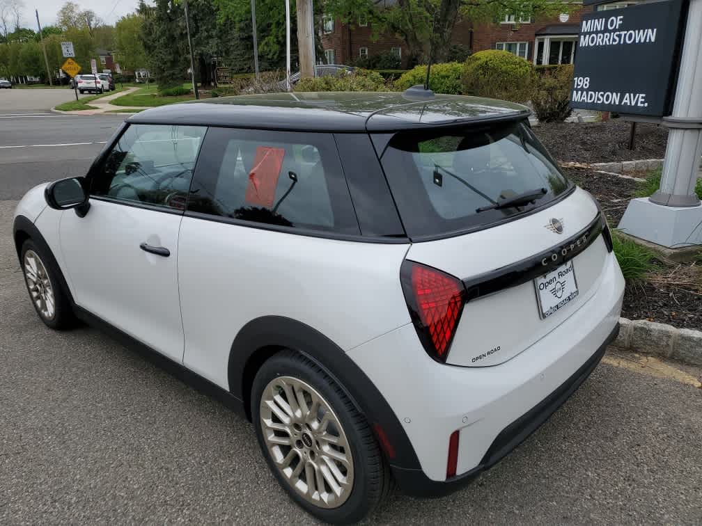 2026 MINI HARDTOP 2 DOOR Cooper FWD