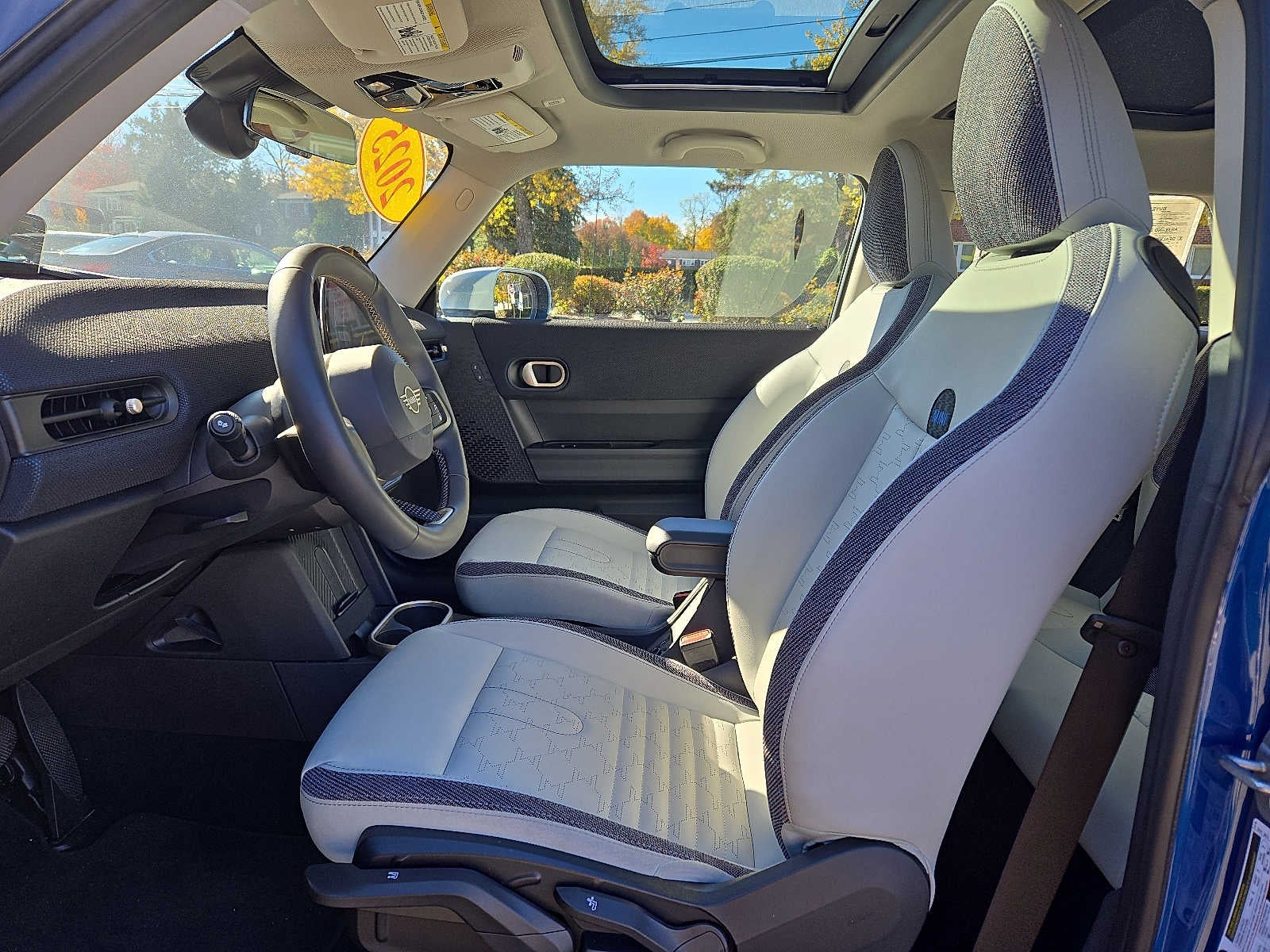 2025 MINI HARDTOP 2 DOOR Cooper FWD