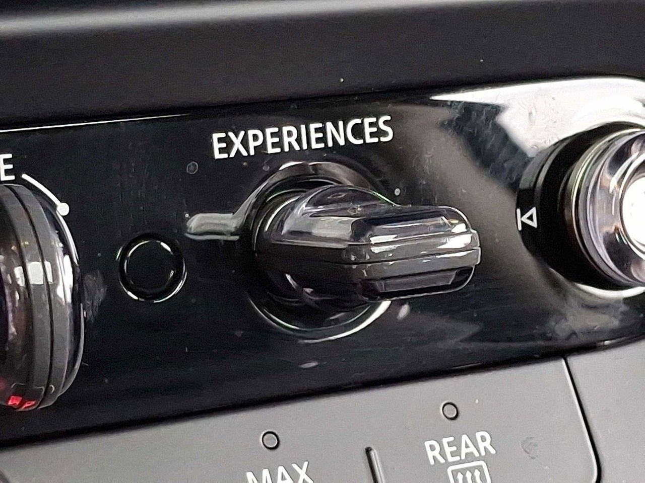 2025 MINI HARDTOP 2 DOOR Cooper FWD