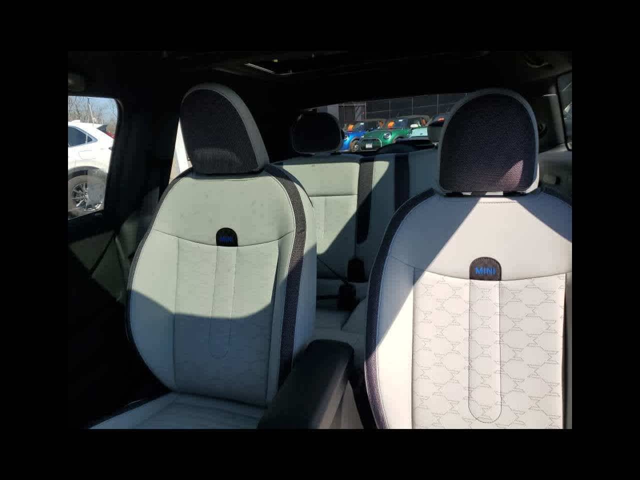 2026 MINI HARDTOP 2 DOOR OXFORD EDITION