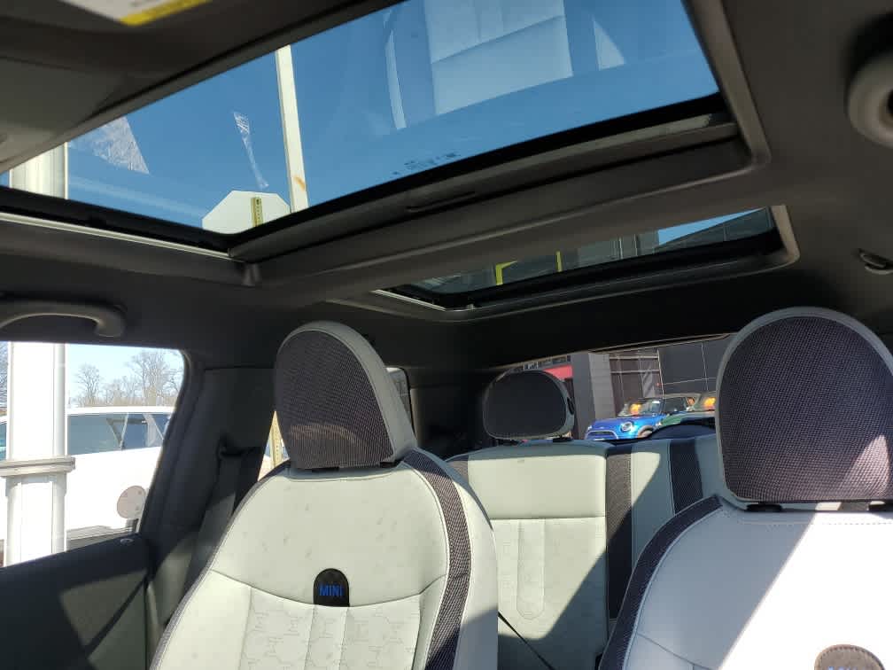 2026 MINI HARDTOP 2 DOOR OXFORD EDITION