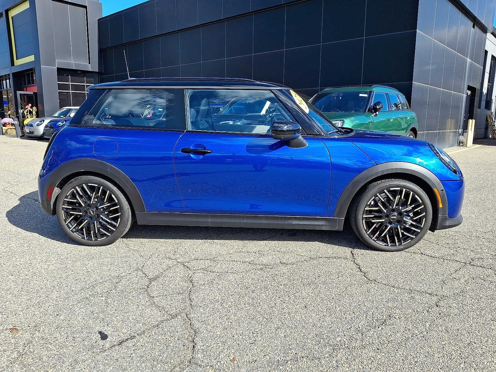 2025 MINI Hardtop 2 Door Cooper