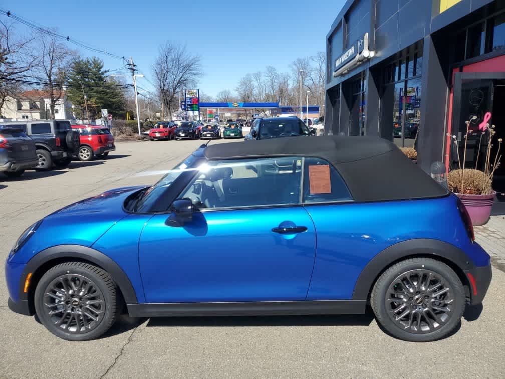 2026 MINI CONVERTIBLE ICONIC