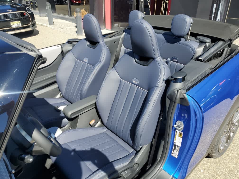 2026 MINI CONVERTIBLE ICONIC