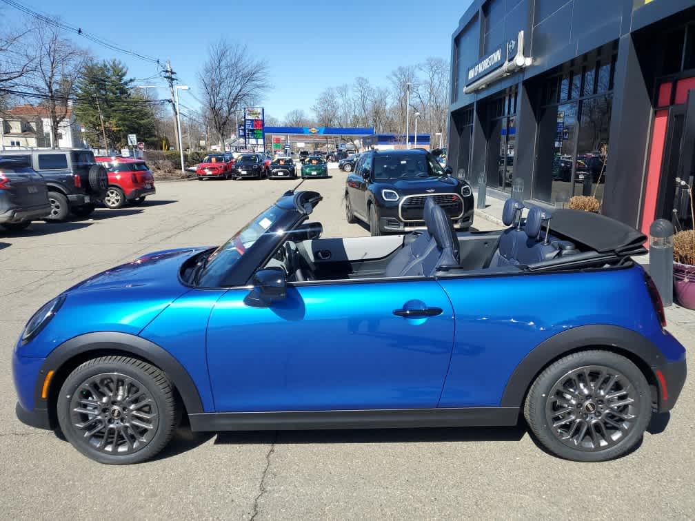 2026 MINI CONVERTIBLE ICONIC