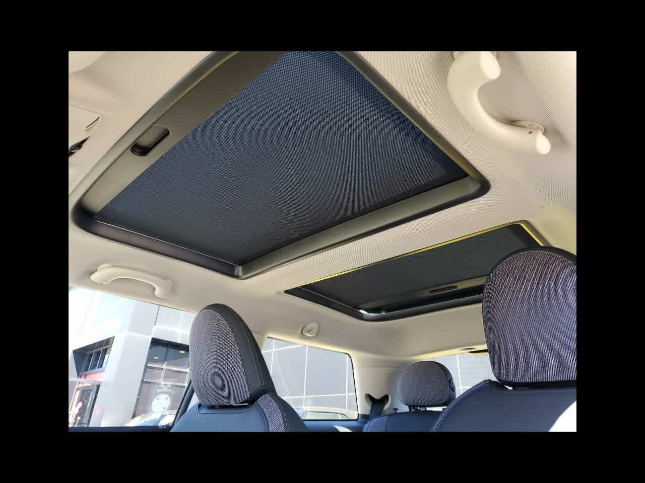 2025 MINI HARDTOP 2 DOOR ICONIC