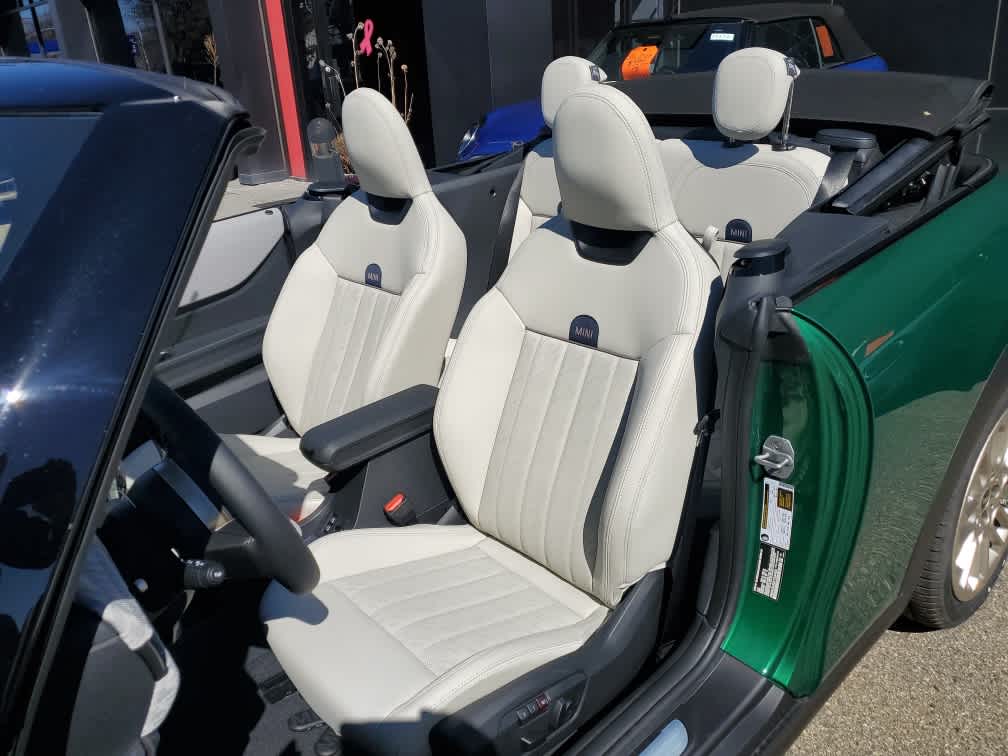 2026 MINI CONVERTIBLE ICONIC