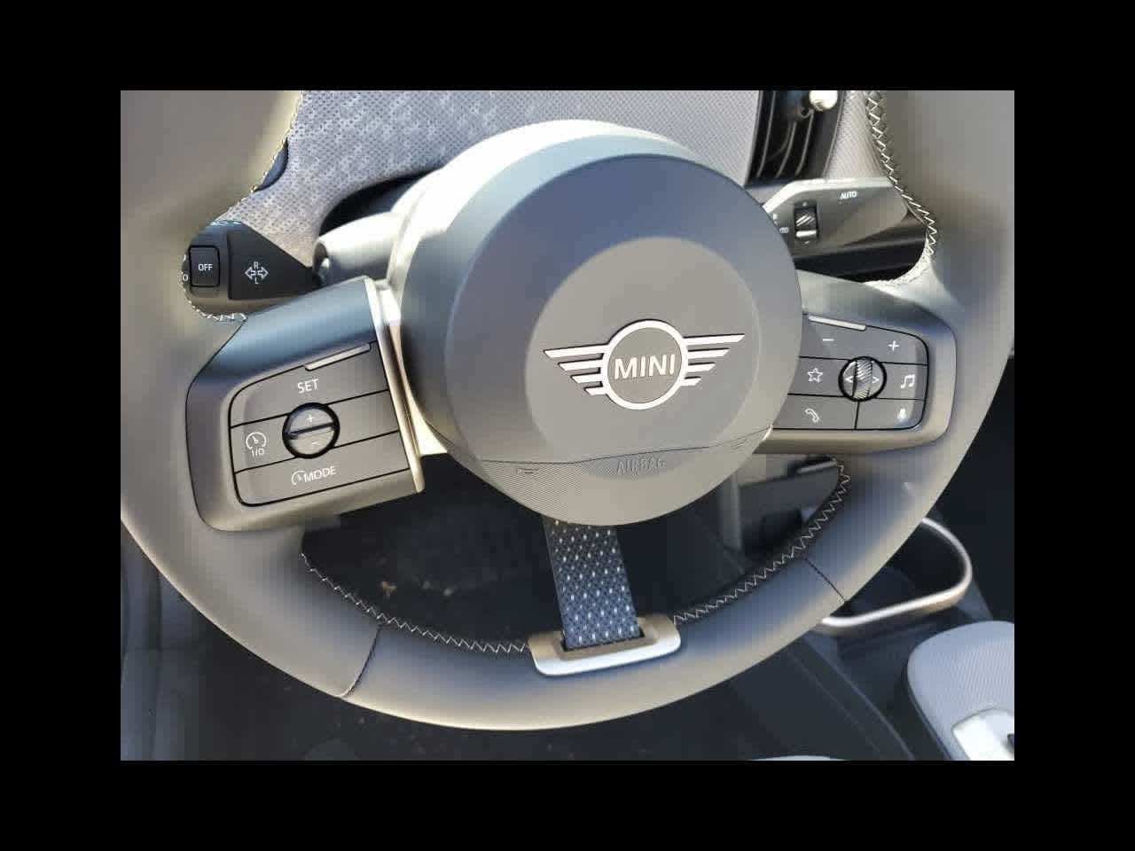 2026 MINI CONVERTIBLE SIGNATURE PLUS