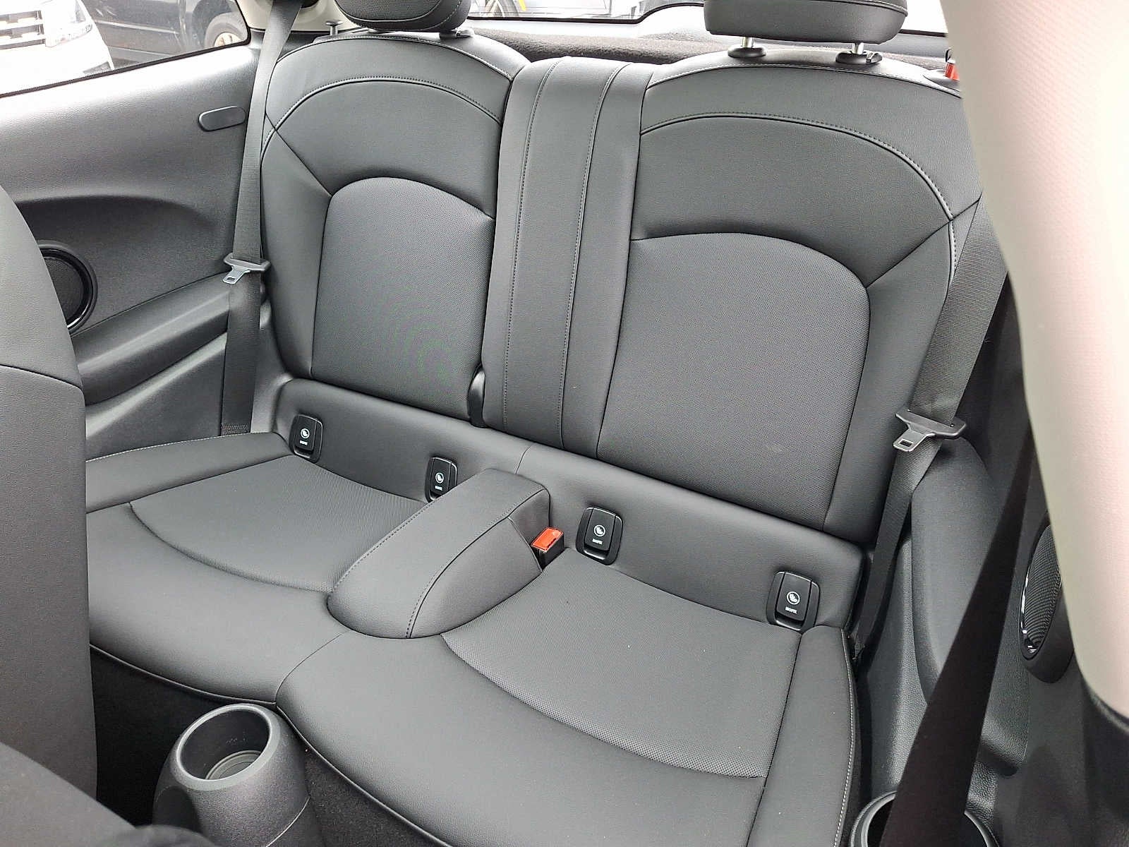 2024 MINI HARDTOP 2 DOOR Cooper FWD