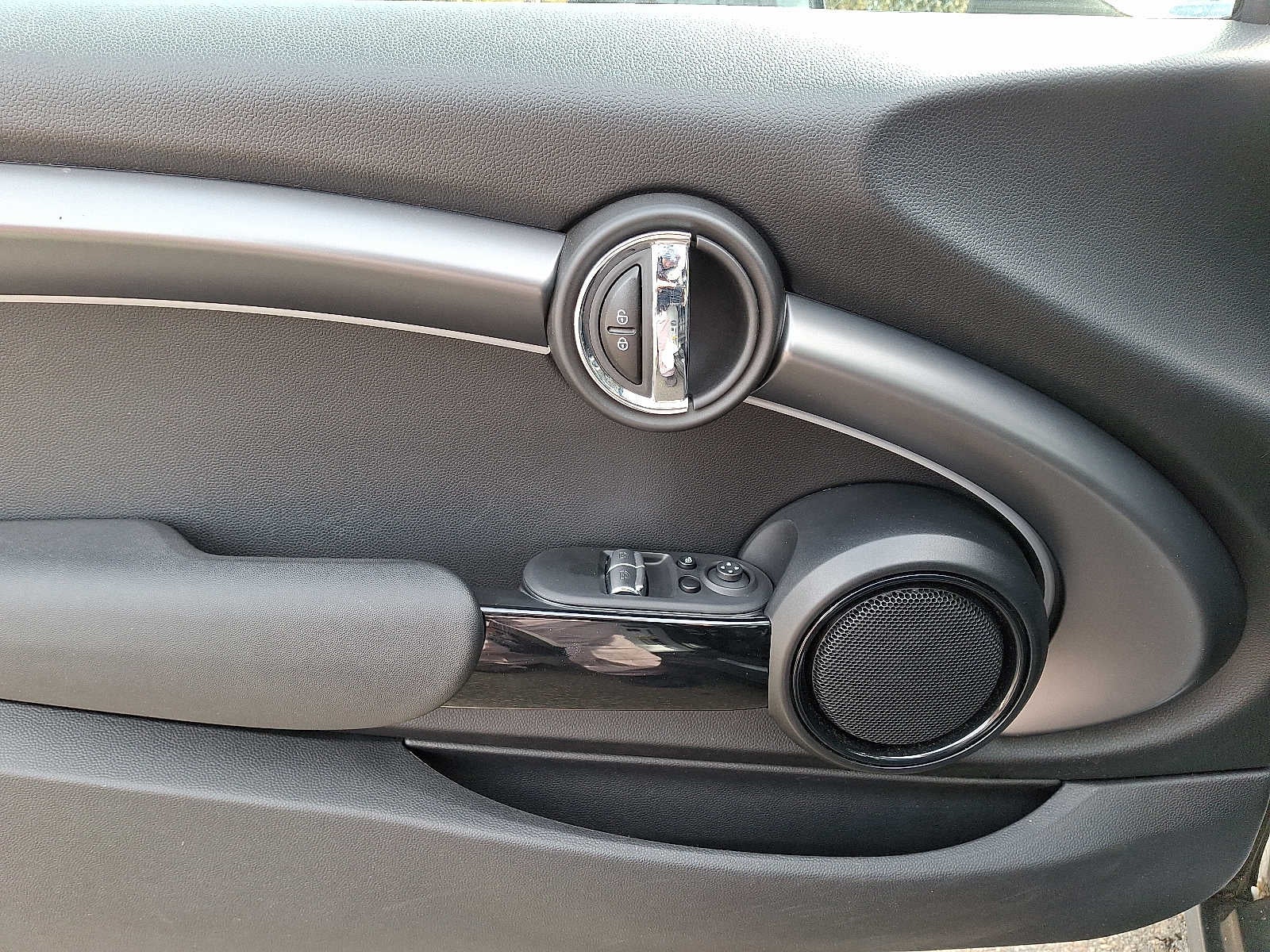 2023 MINI HARDTOP 2 DOOR Cooper FWD