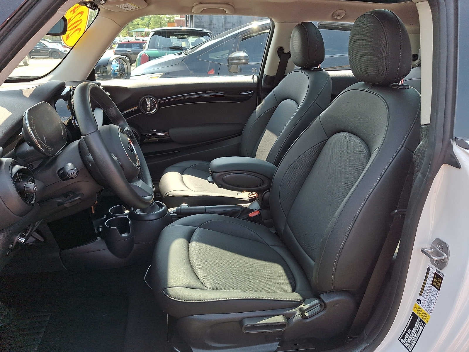 2024 MINI HARDTOP 2 DOOR Cooper FWD