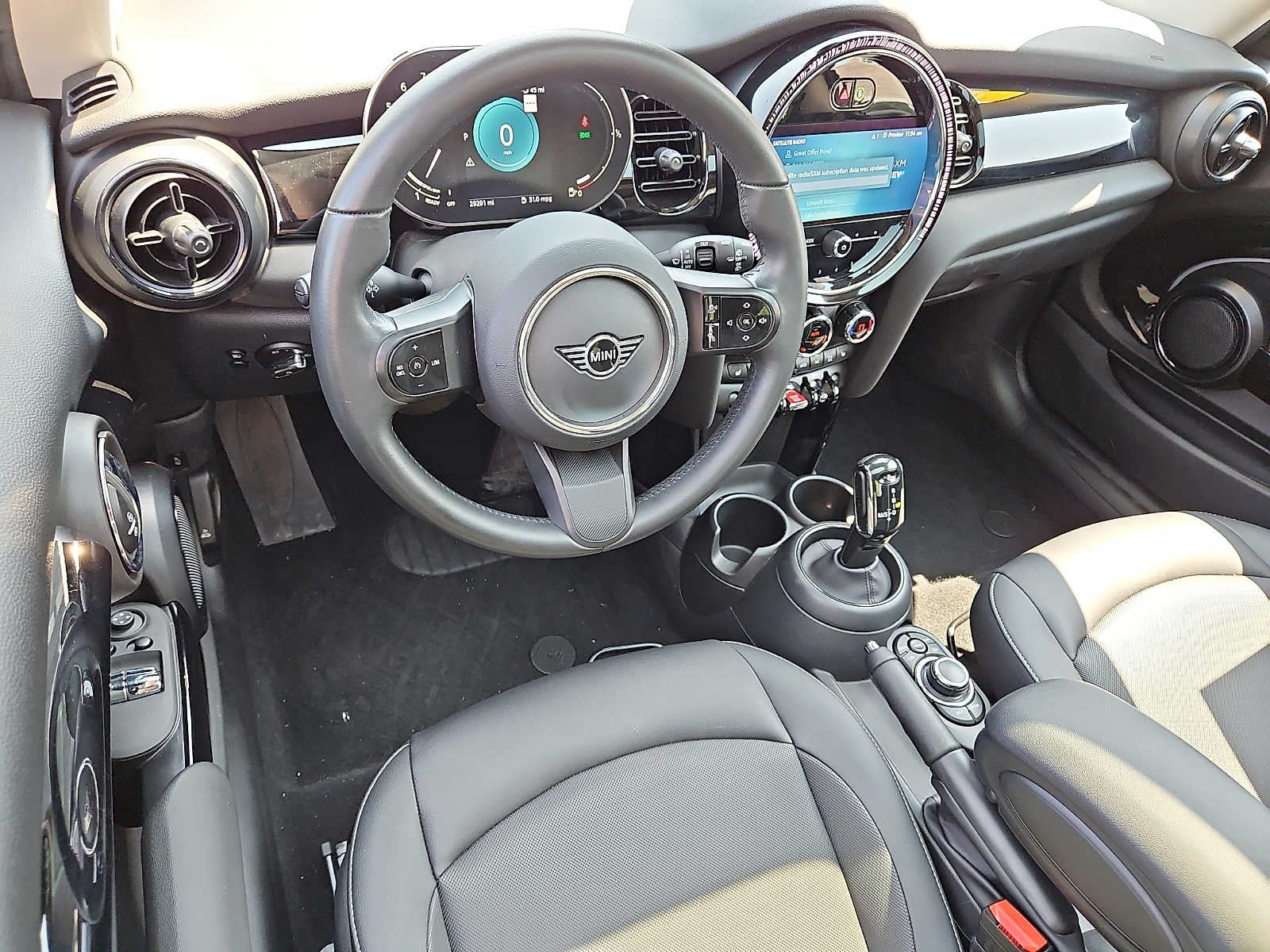 2023 MINI HARDTOP 2 DOOR Cooper FWD