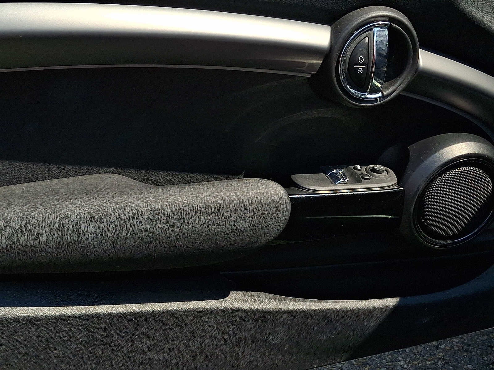 2024 MINI HARDTOP 2 DOOR Cooper FWD