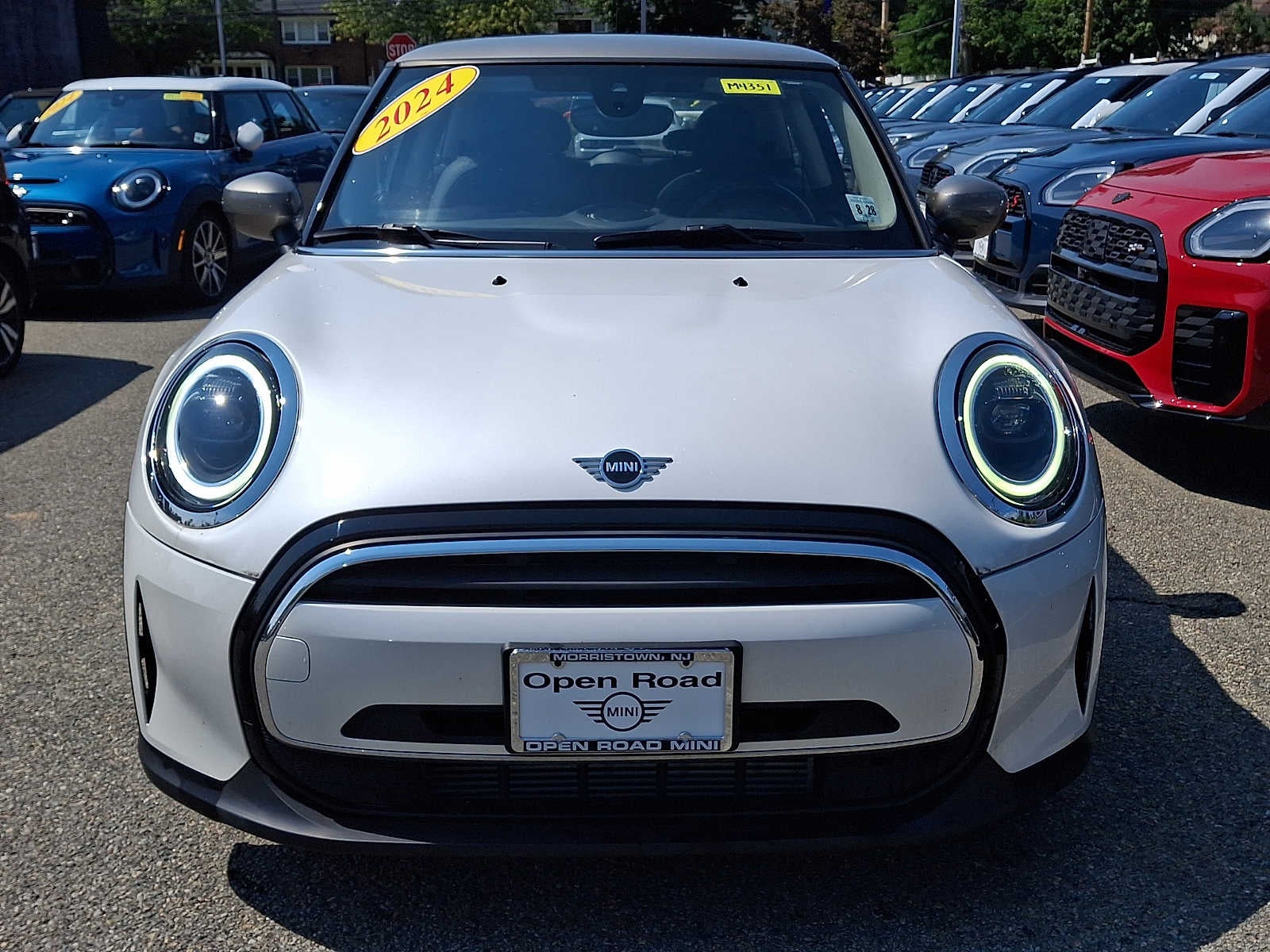 2024 MINI HARDTOP 2 DOOR Cooper FWD