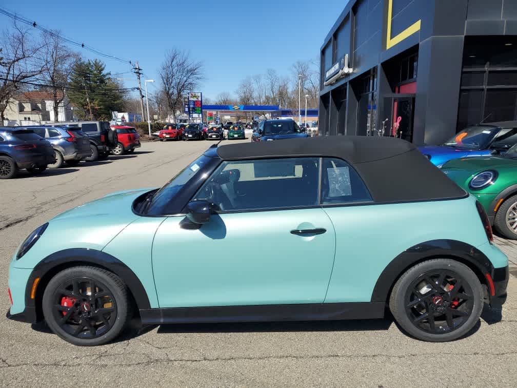 2026 MINI CONVERTIBLE ICONIC