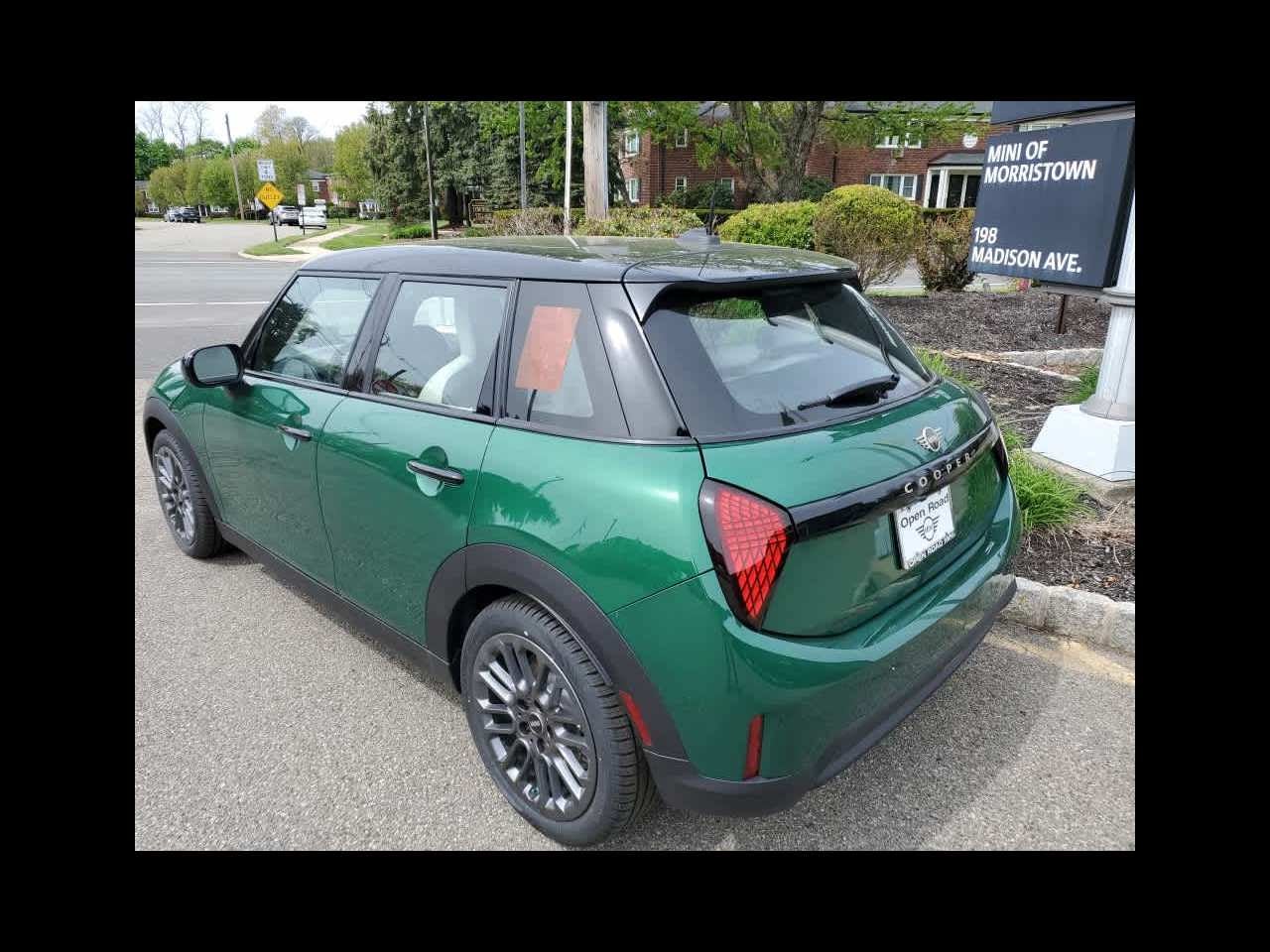 2026 MINI HARDTOP 4 DOOR Cooper FWD