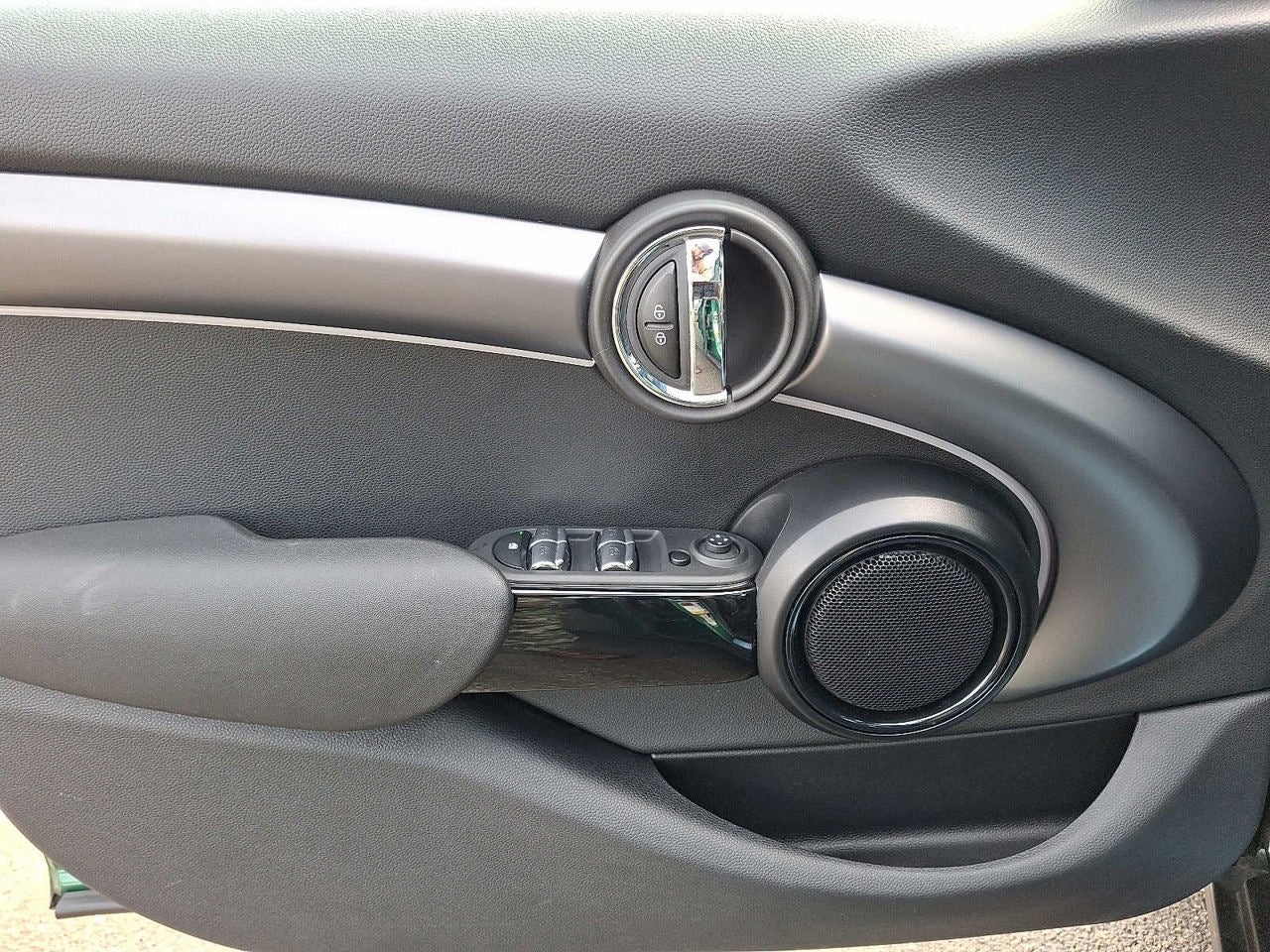 2023 MINI HARDTOP 4 DOOR SIGNATURE