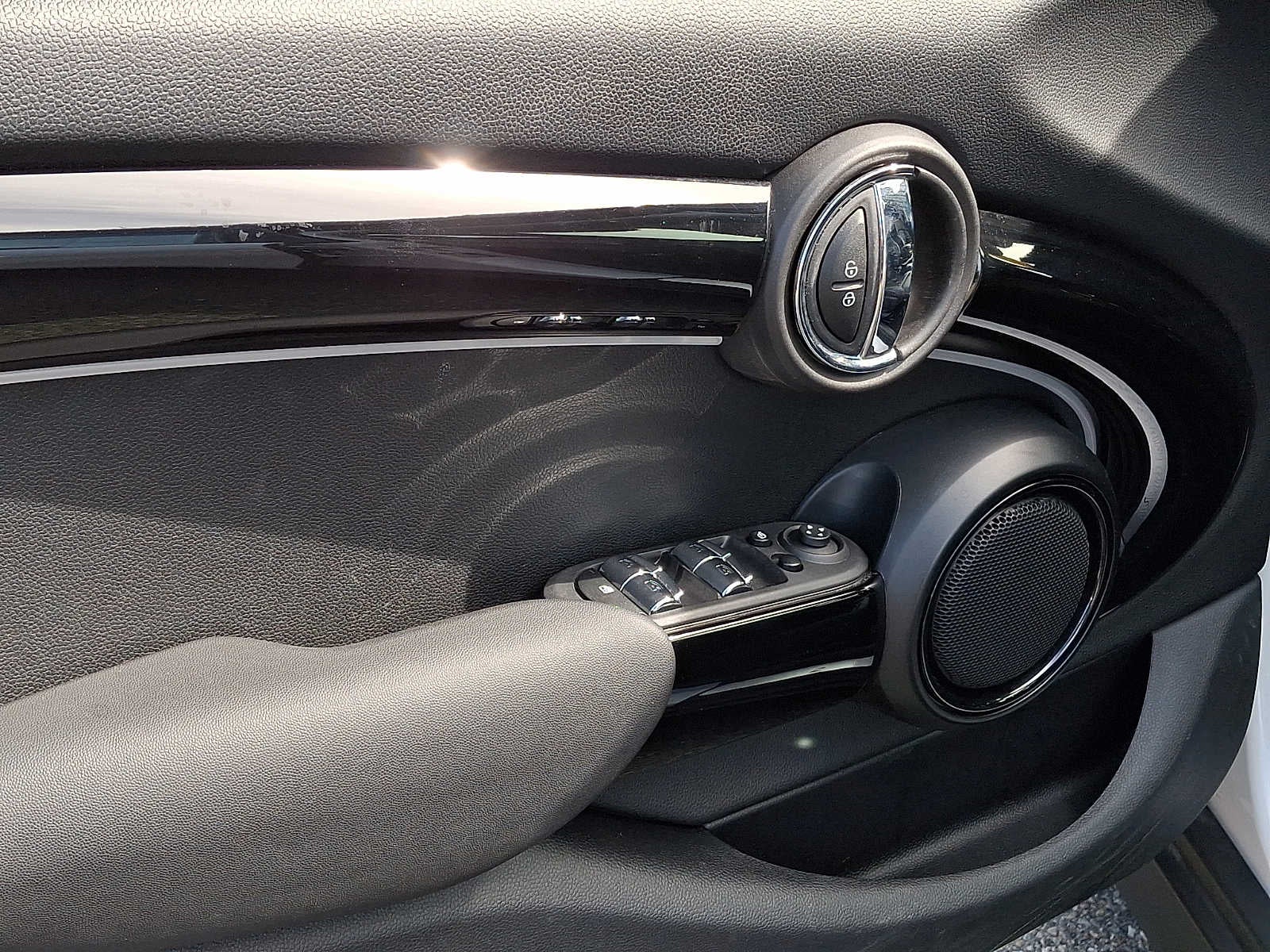 2024 MINI HARDTOP 4 DOOR Cooper S FWD