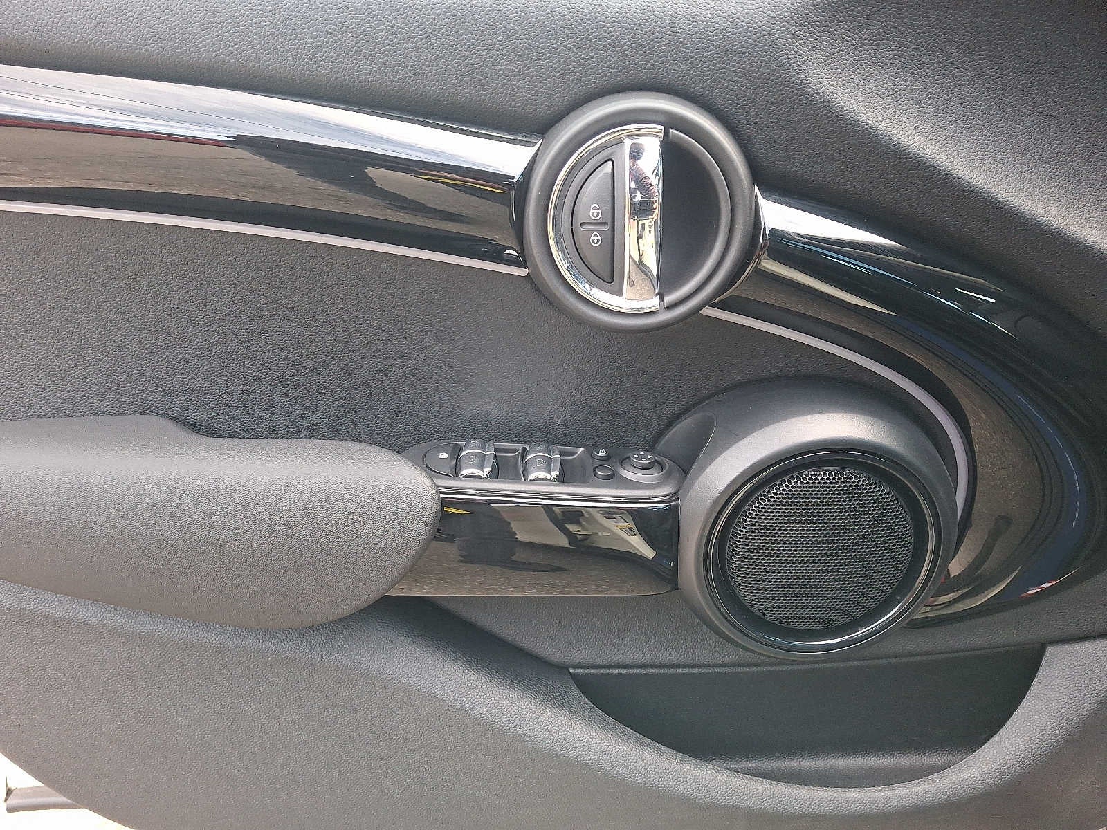 2023 MINI HARDTOP 4 DOOR Cooper S FWD