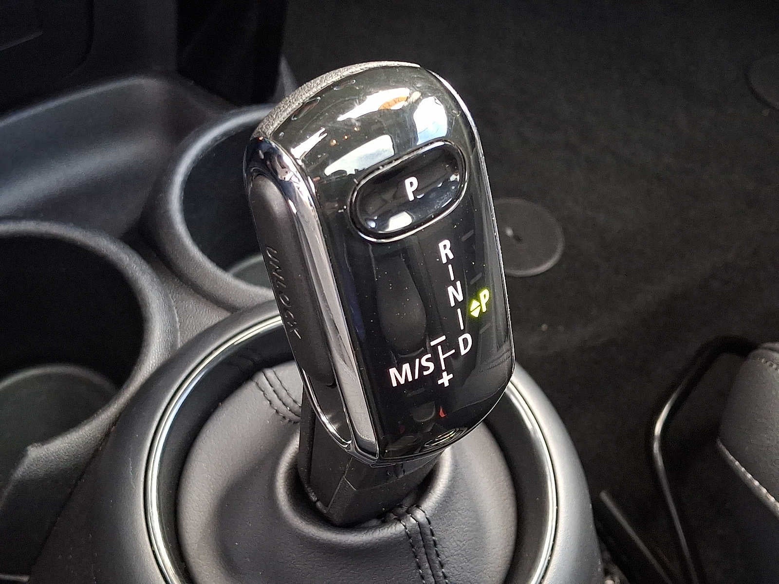 2023 MINI HARDTOP 4 DOOR Cooper S FWD