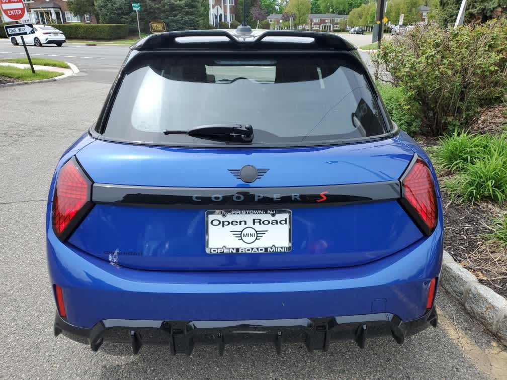 2026 MINI HARDTOP 4 DOOR ICONIC