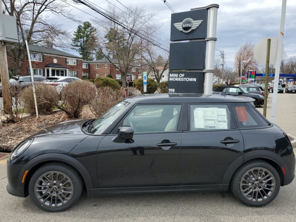 2026 MINI HARDTOP 4 DOOR Cooper S FWD