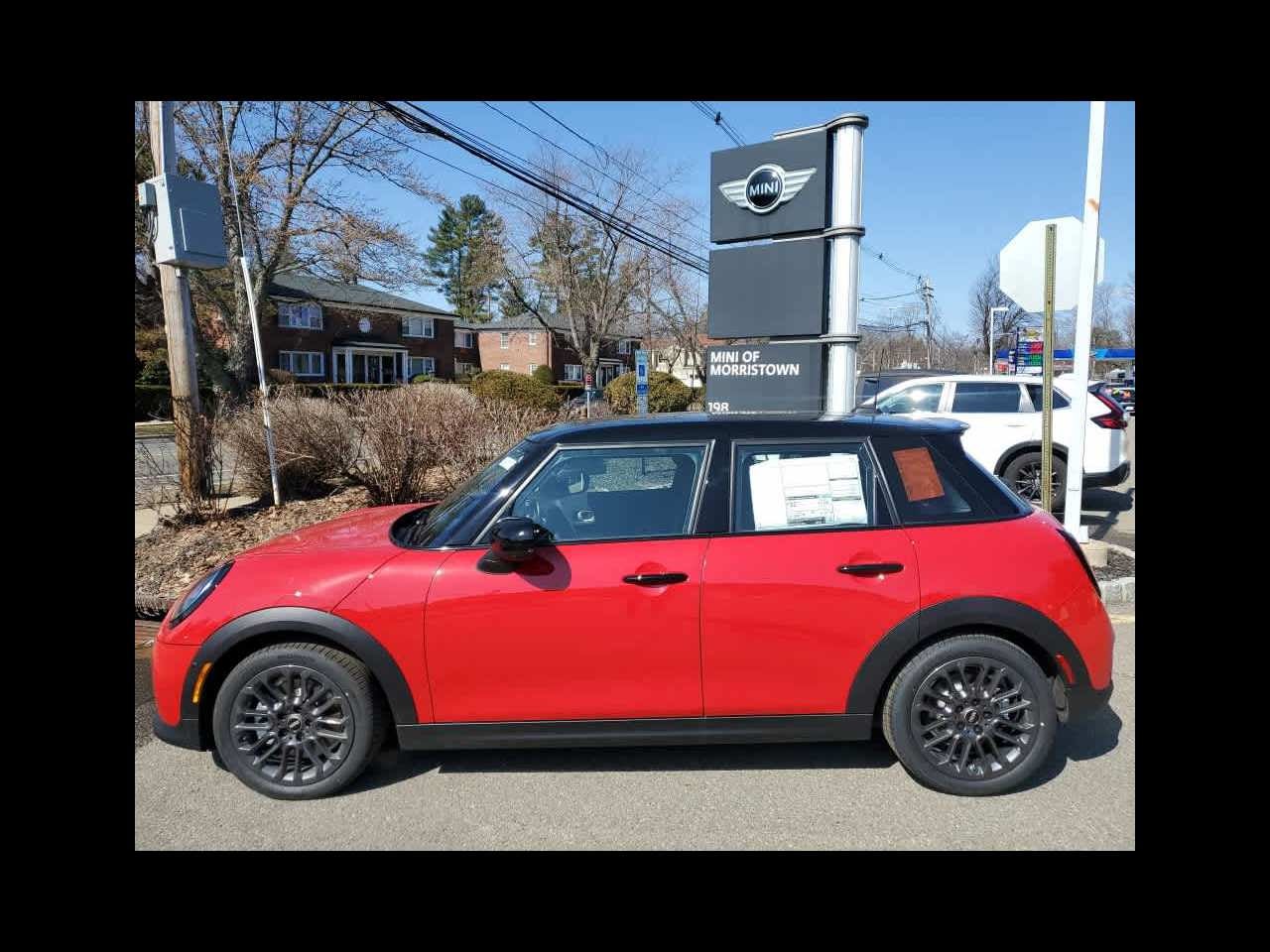 2026 MINI 4 DOOR ICONIC