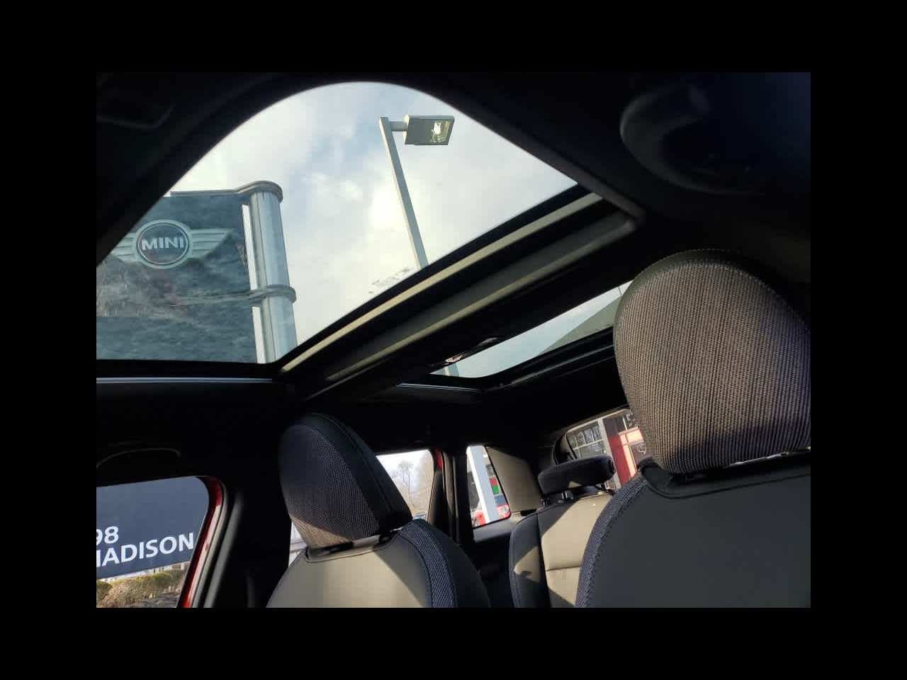 2026 MINI 4 DOOR ICONIC