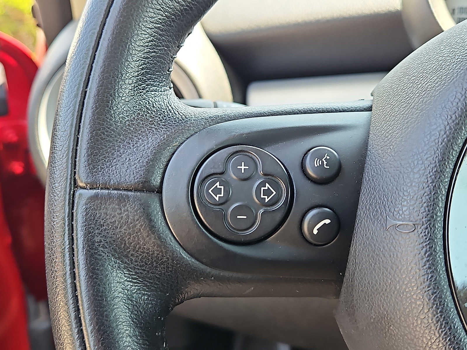 2011 MINI HARDTOP 2 DOOR 2dr Cpe
