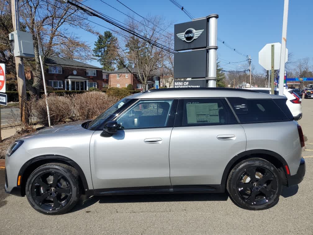 2026 MINI COUNTRYMAN ICONIC