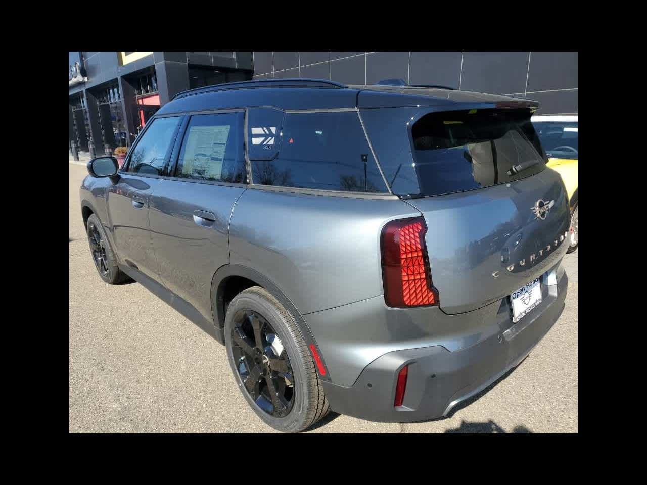2026 MINI COUNTRYMAN ICONIC