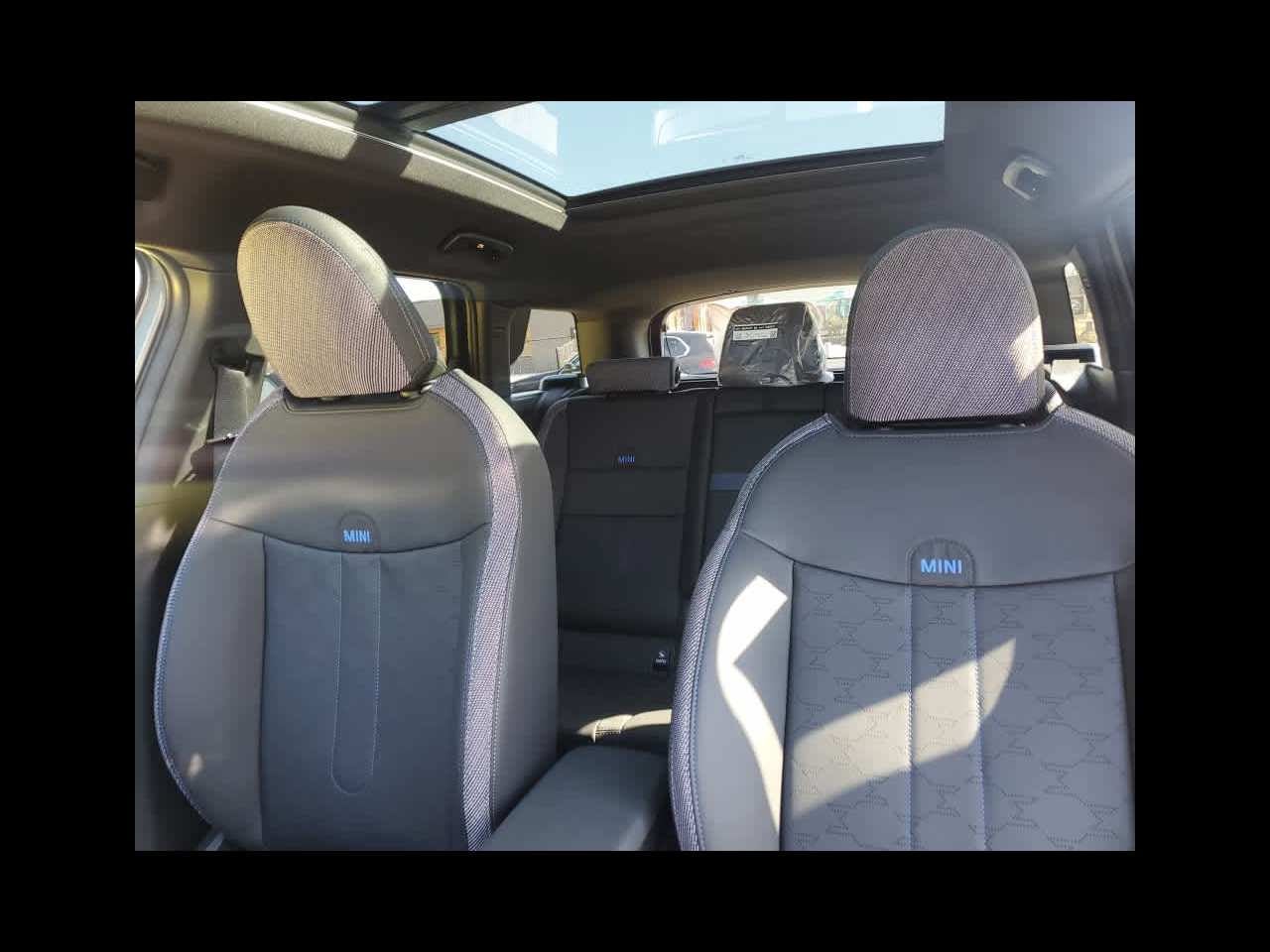 2026 MINI COUNTRYMAN ICONIC