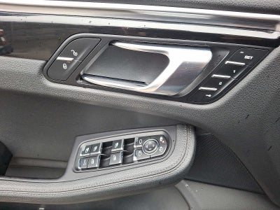 2018 Porsche Macan AWD