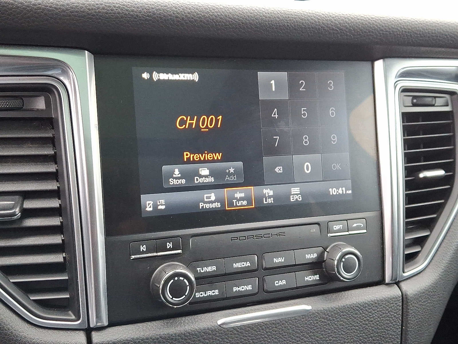 2018 Porsche Macan AWD