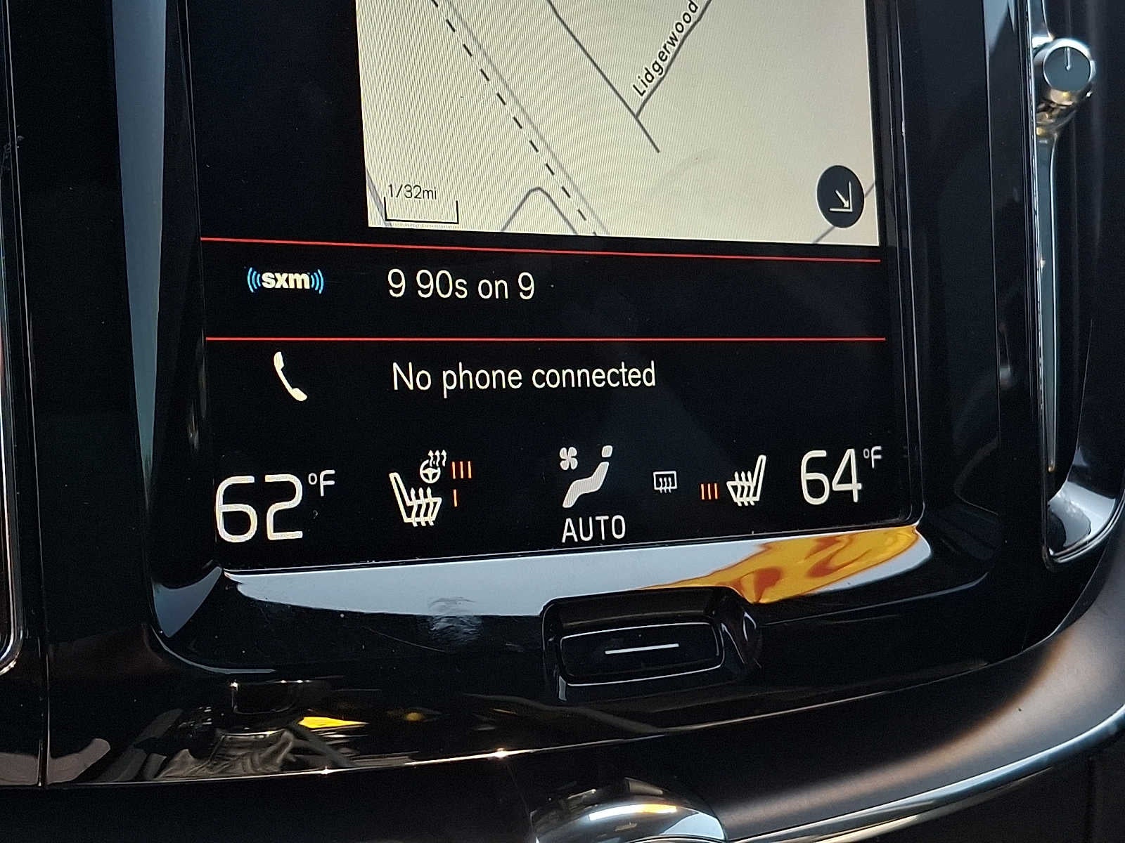 2020 Volvo XC60 T6 AWD Momentum