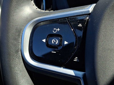 2020 Volvo XC60 T6 AWD Momentum