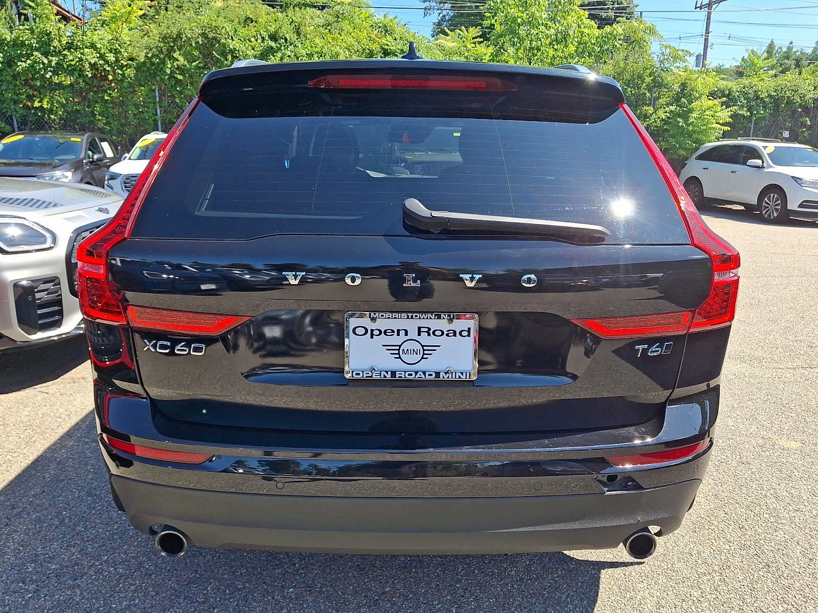 2020 Volvo XC60 T6 AWD Momentum