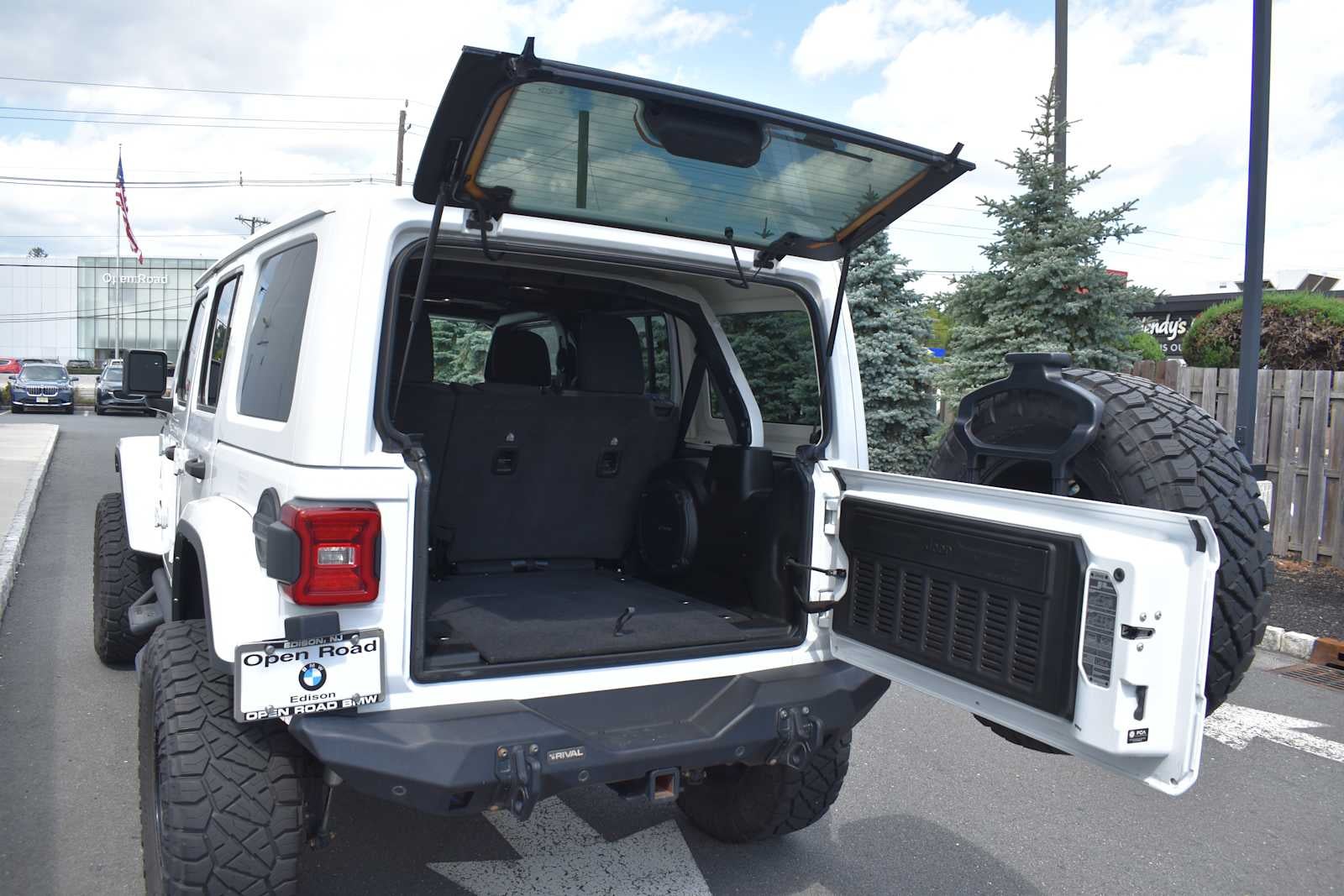 2022 Jeep Wrangler Unlimited Sahara 4x4