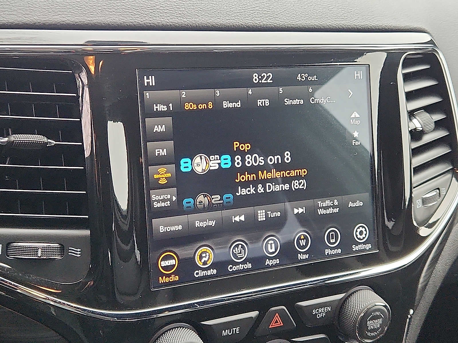 2021 Jeep Grand Cherokee Laredo X 4x4