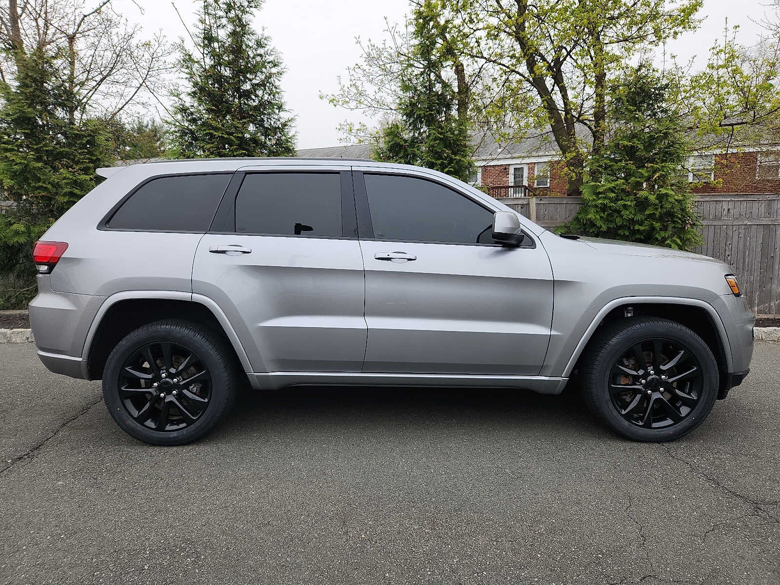 2021 Jeep Grand Cherokee Laredo X 4x4